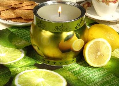 lemon scented candle